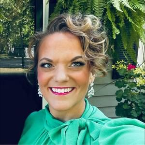 Meet your Posher, Becky